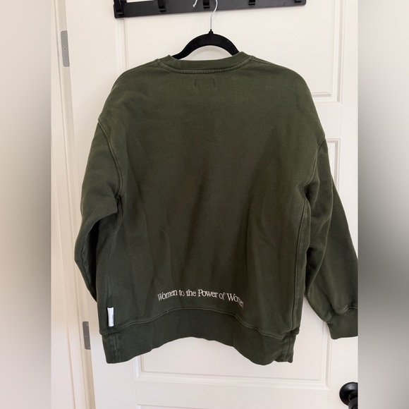 Aritzia Olive Green Crew Neck Sweater Women - Picture 4 of 4
